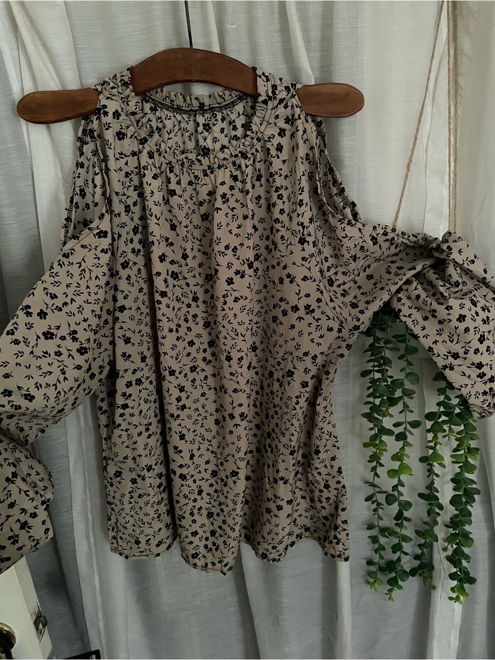 SHEIN Beige Long-Sleeve Floral Cold-Shoulder Dress